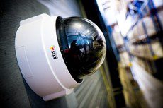 Van Maanen beveiligt warehouses met Axis-camera's featured image