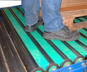 Veilig rollenbanen oversteken met Dicar Safety Steps featured image
