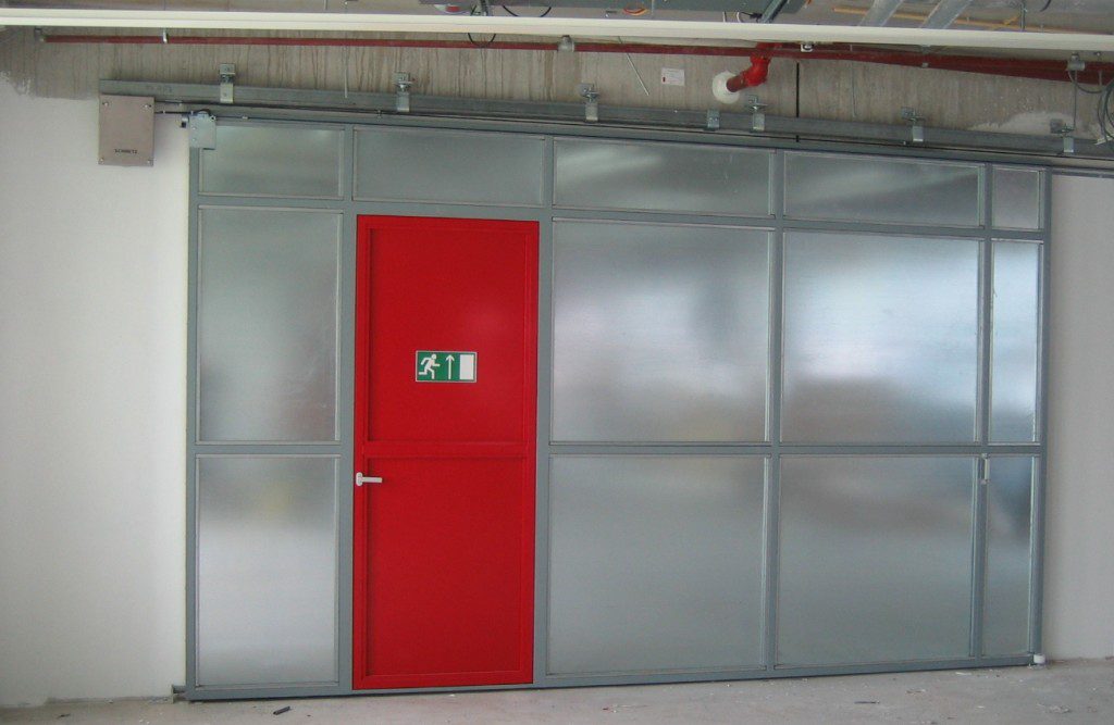 Brandwerende schuifdeur met vluchtdeur van Hoefnagels featured image