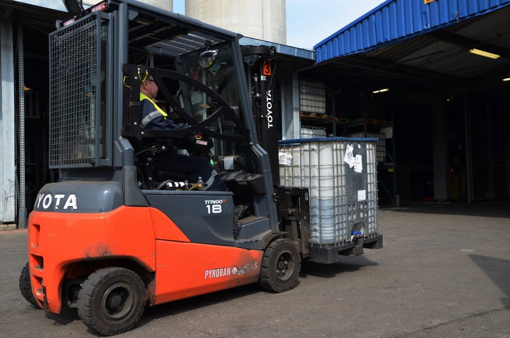 Nieuwe regels antistatische kenmerken voor vorkheftrucks featured image