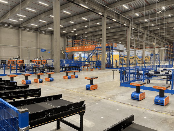 Active Ants gooit deuren open van gerobotiseerd distributiecentrum featured image