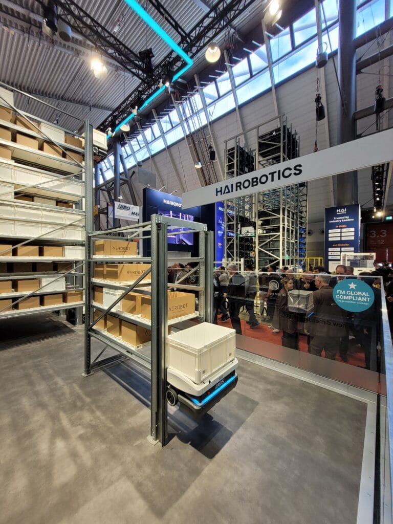 Robots die klimmen domineren LogiMAT featured image