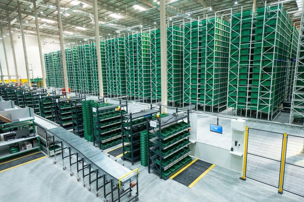 Oceaneering Mobile Robotics introduceert nieuwe autonome functies voor heftrucks featured image