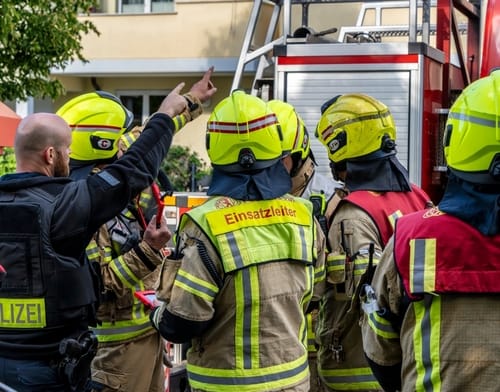 Zes gewonden bij grote brand in warehouse haven van Hamburg featured image