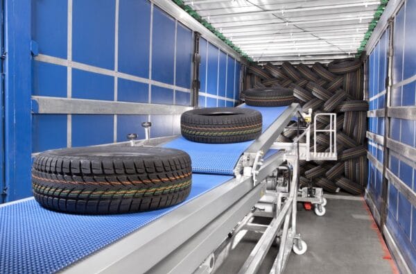 De meest economische manier om vrachtwagens en containers te laden en te lossen