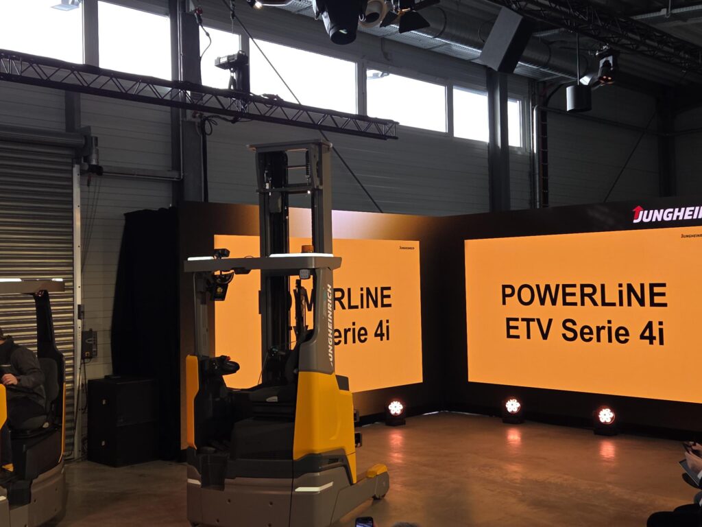 jumgheinrich reachtruck