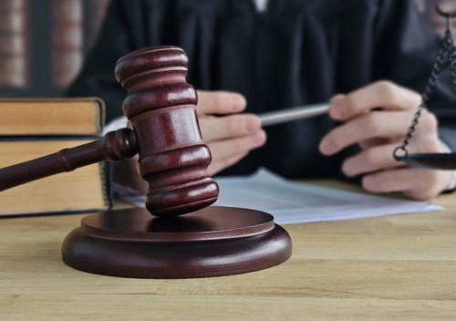 Albert Heijn misbruikte positie uitzendkracht en wordt terecht gewezen door rechtbank featured image